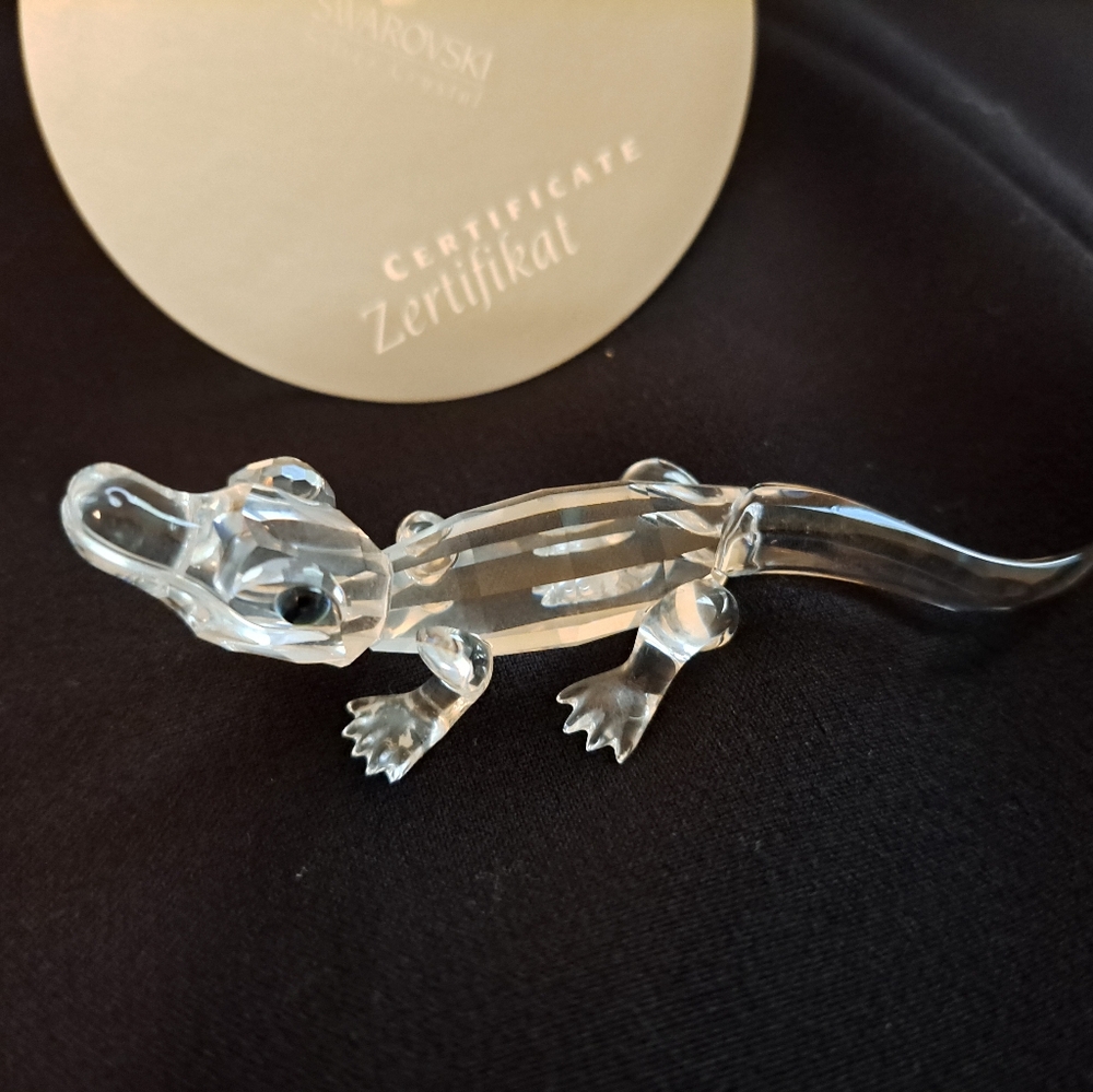 Swarovski crystal mini crocodile 221629 Endangered Species in box with C0A